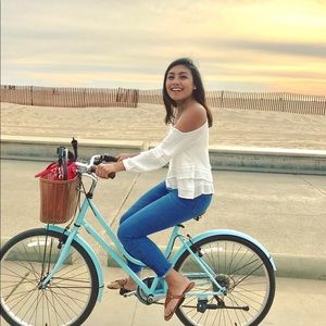 Meet your Posher, Janika